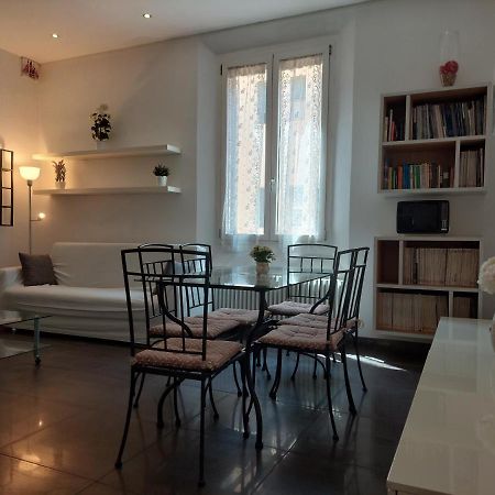 Luxury Station Apartment Bologna Buitenkant foto