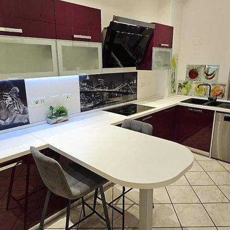 Luxury Station Apartment Bologna Buitenkant foto