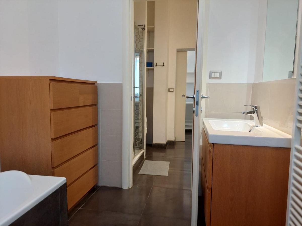 Luxury Station Apartment Bologna Buitenkant foto